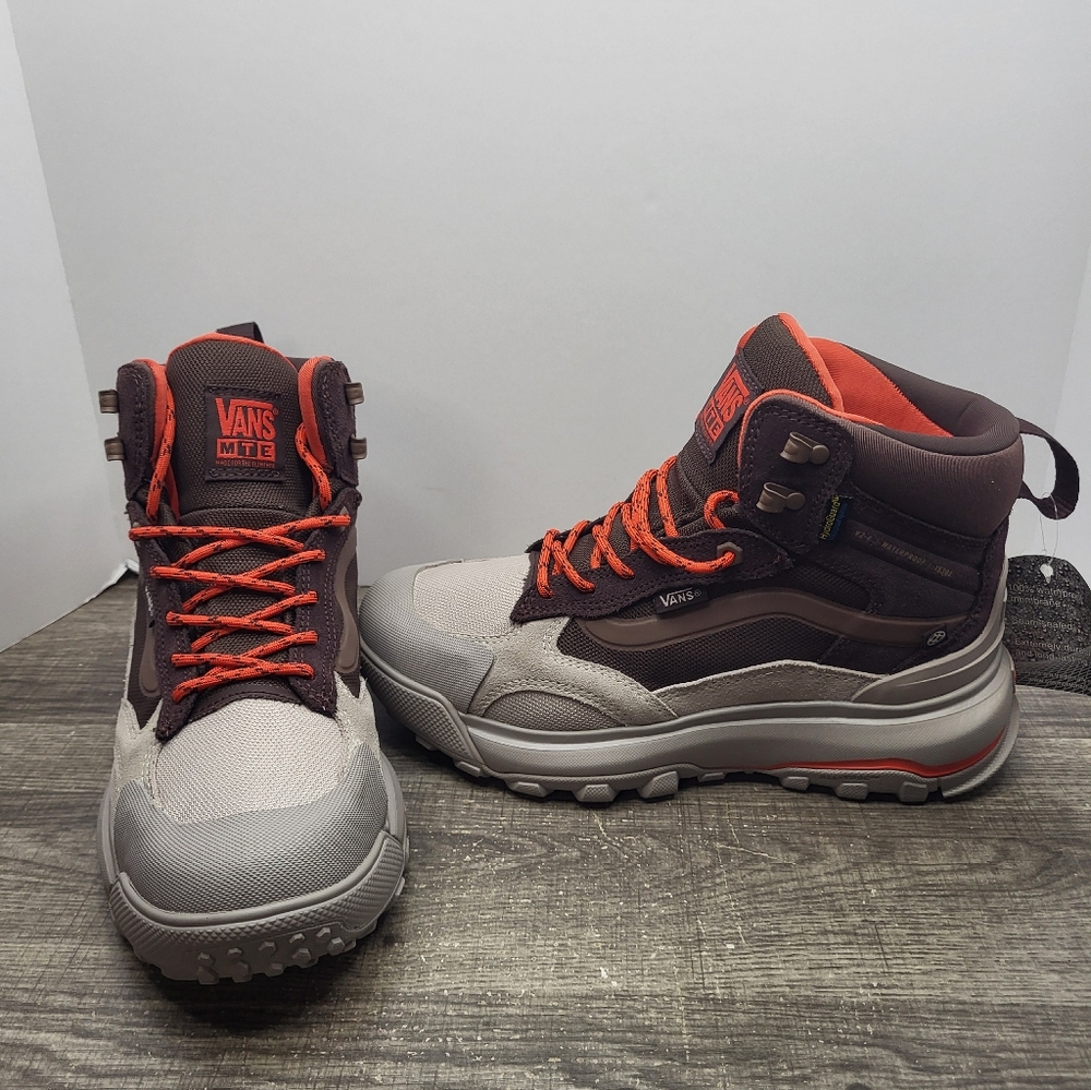 New VANS MTE Crestline ADV GORE-TEX Waterproof Boots Maroon Mens Sz 7 Wms 8.5